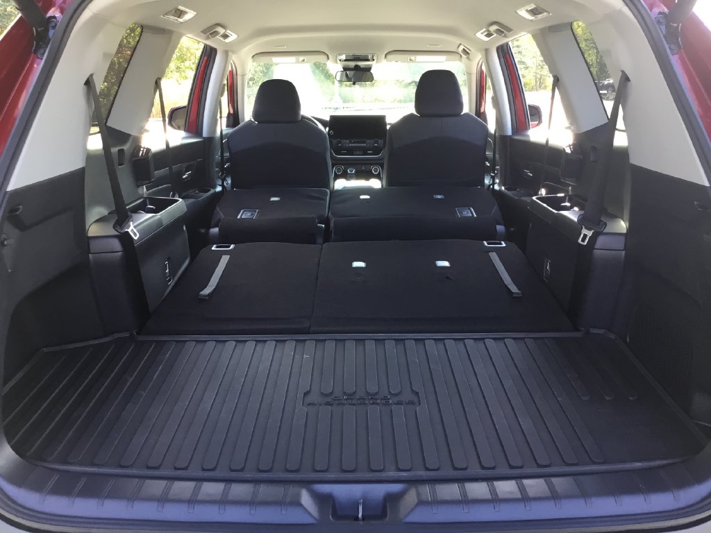 2025 Toyota Grand Highlander LE - Photo 18