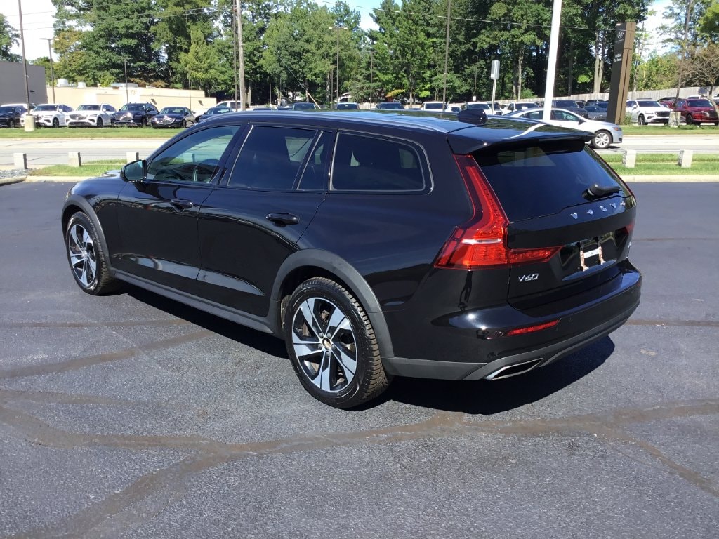 Used 2020 Volvo V60 Cross Country T5 Wagon