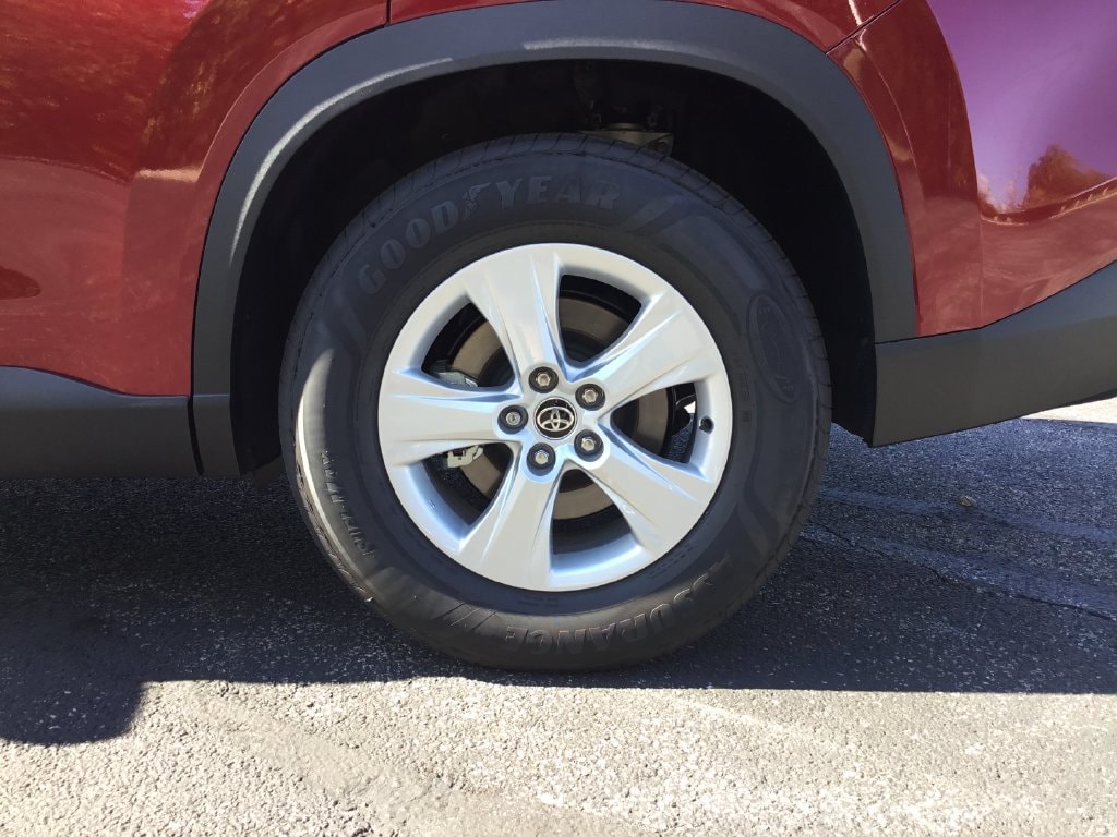 2025 Toyota Grand Highlander LE - Photo 10