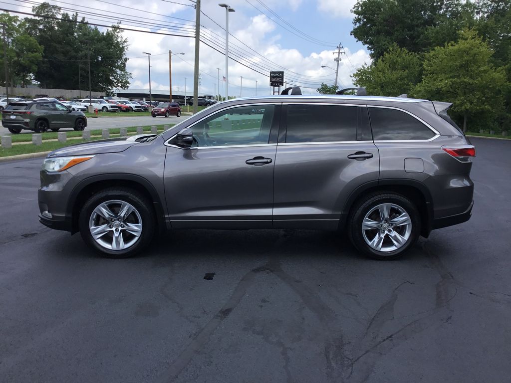 Used 2015 Toyota Highlander Limited with VIN 5TDDKRFH6FS202120 for sale in Bedford, OH