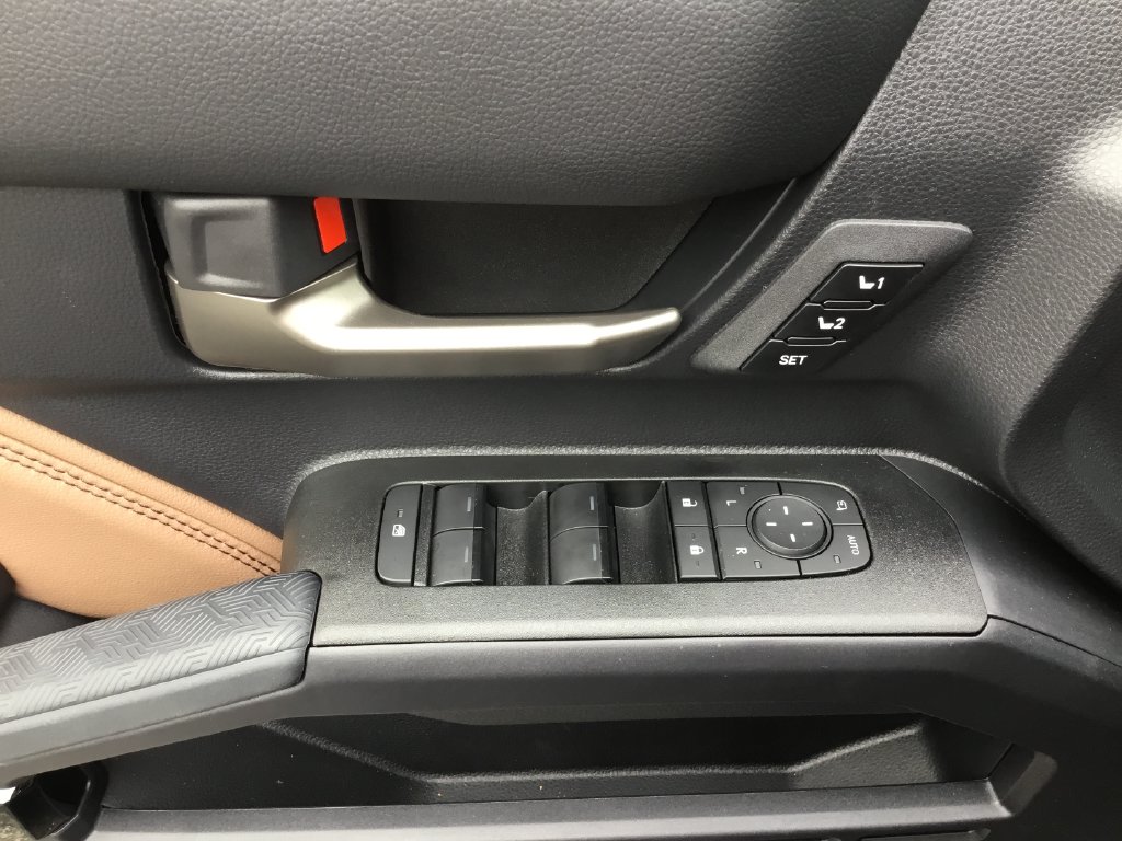 2025 Toyota 4Runner Limited - Photo 20