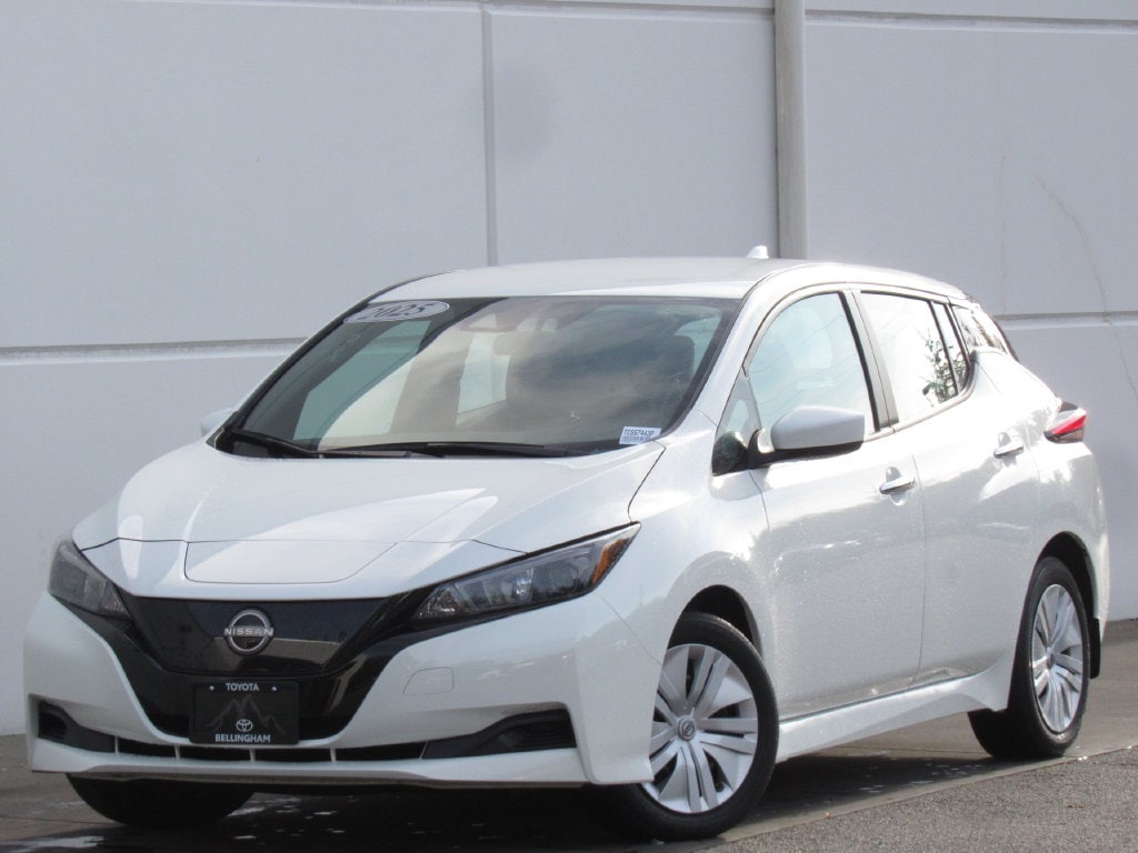 2025 Nissan Leaf