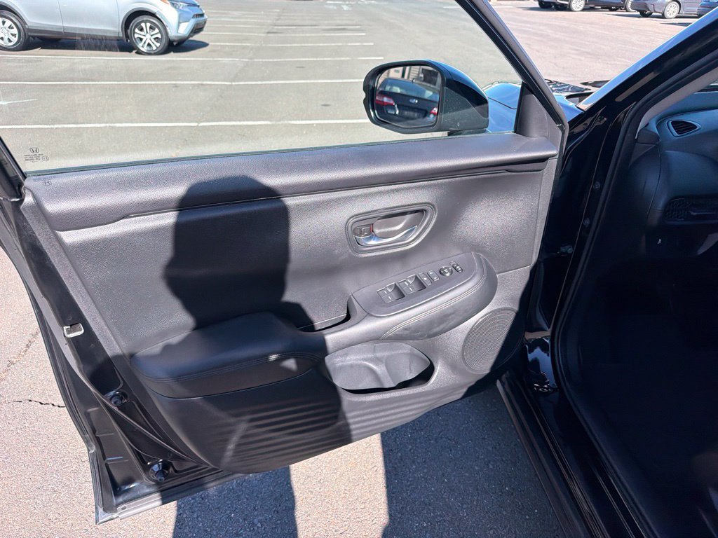 2023 Honda HR-V LX - Photo 13