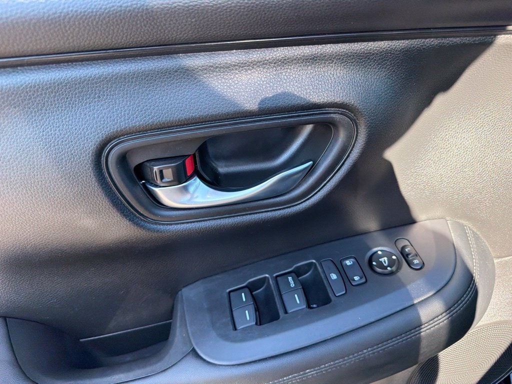 2023 Honda HR-V LX - Photo 14