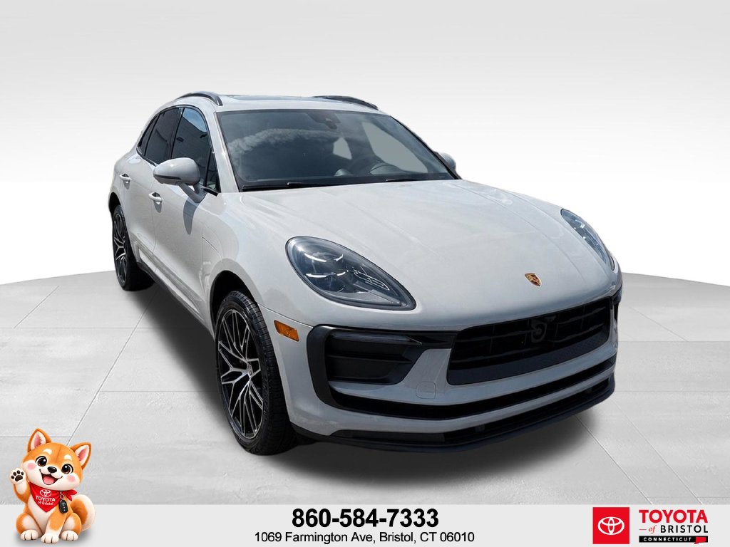 2026 Porsche Macan