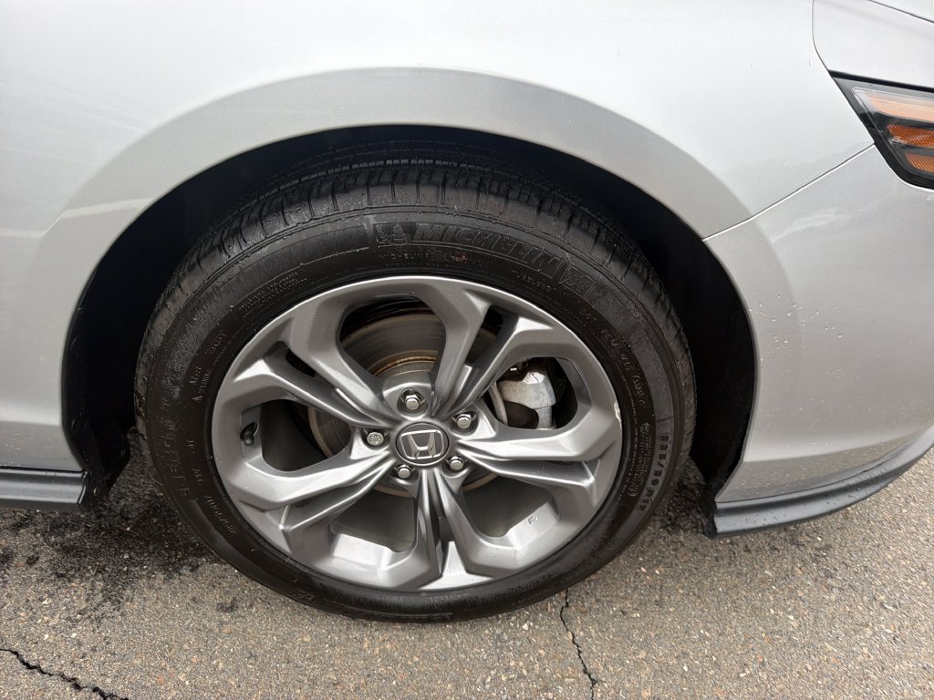 2024 Honda Accord EX - Photo 9