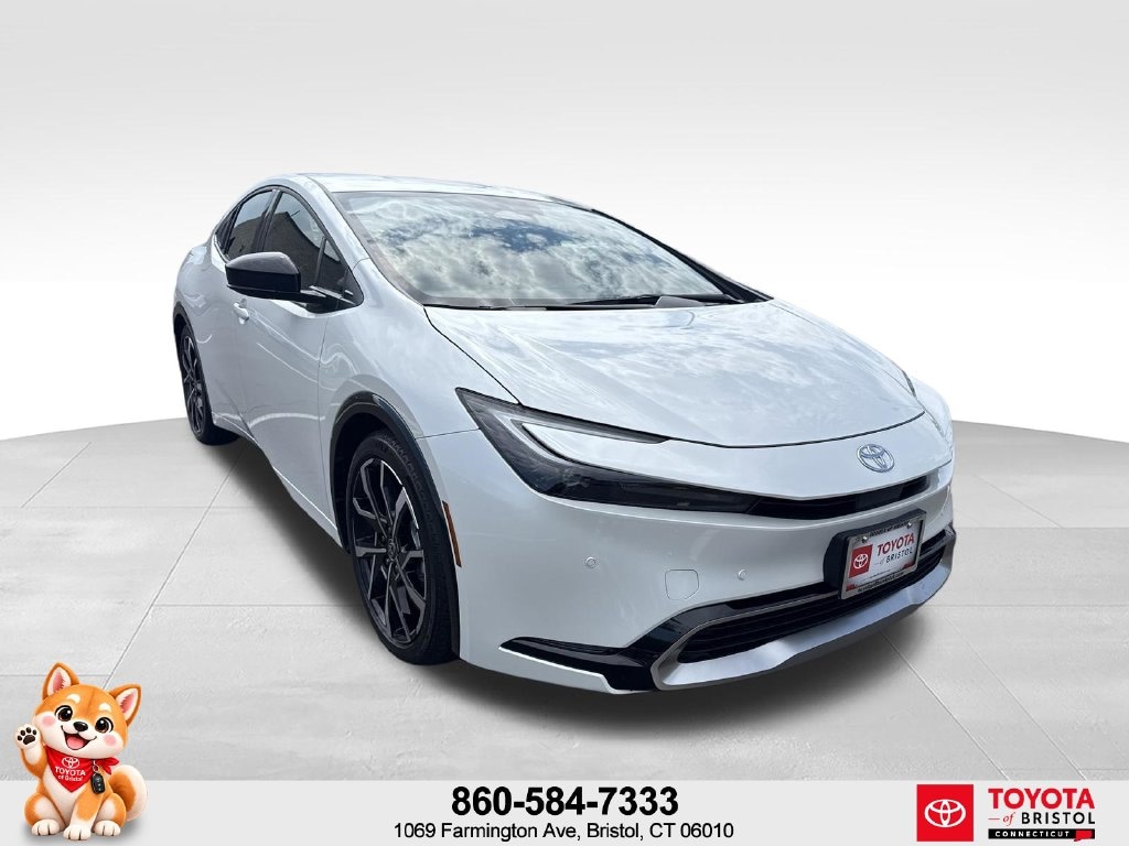 New 2025 Toyota Prius Plug-in Hybrid XSE Hatchback