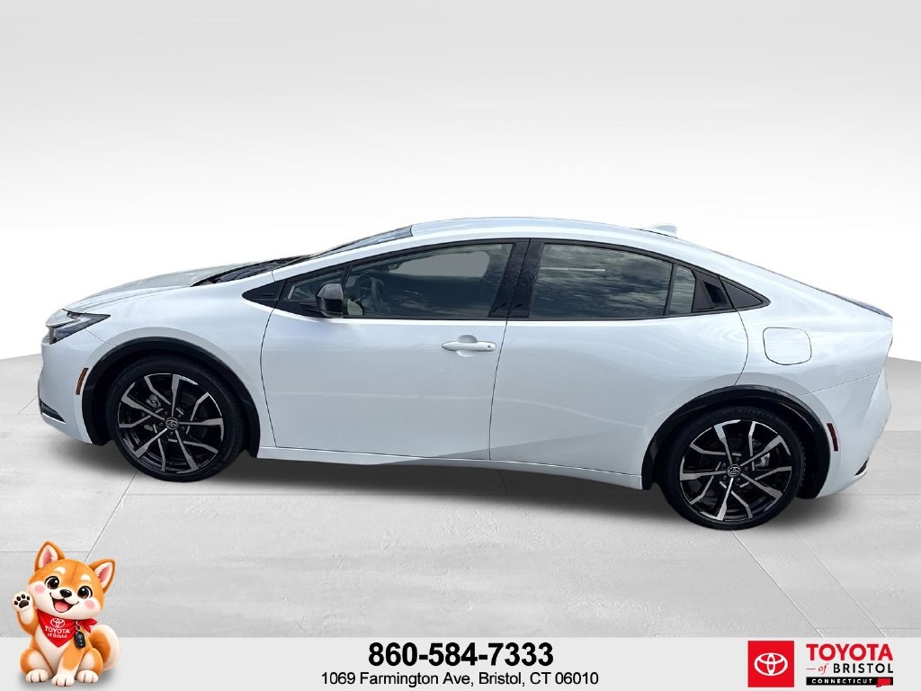 New 2025 Toyota Prius Plug-in Hybrid XSE Hatchback