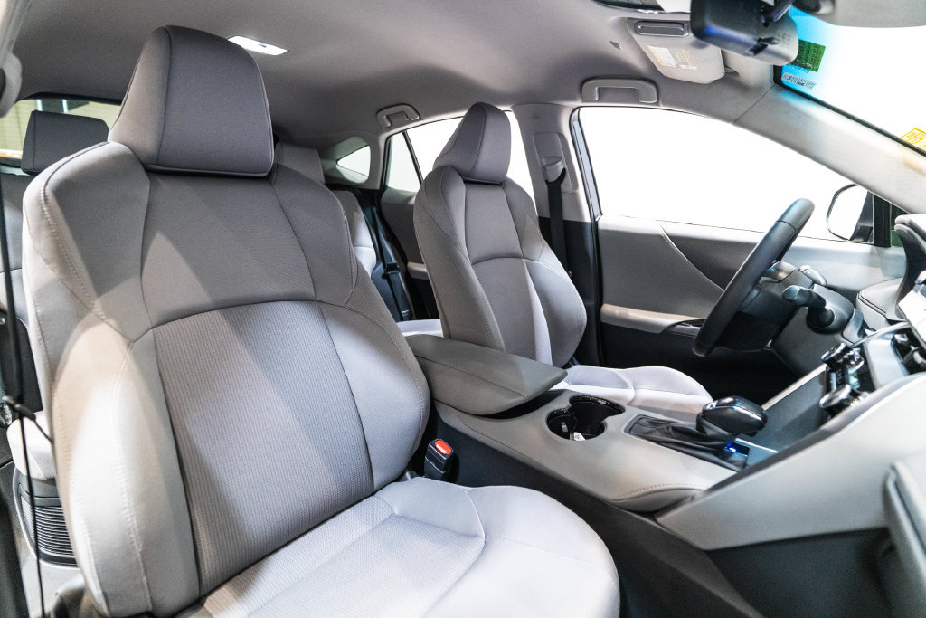 2024 Toyota Venza LE - Photo 15