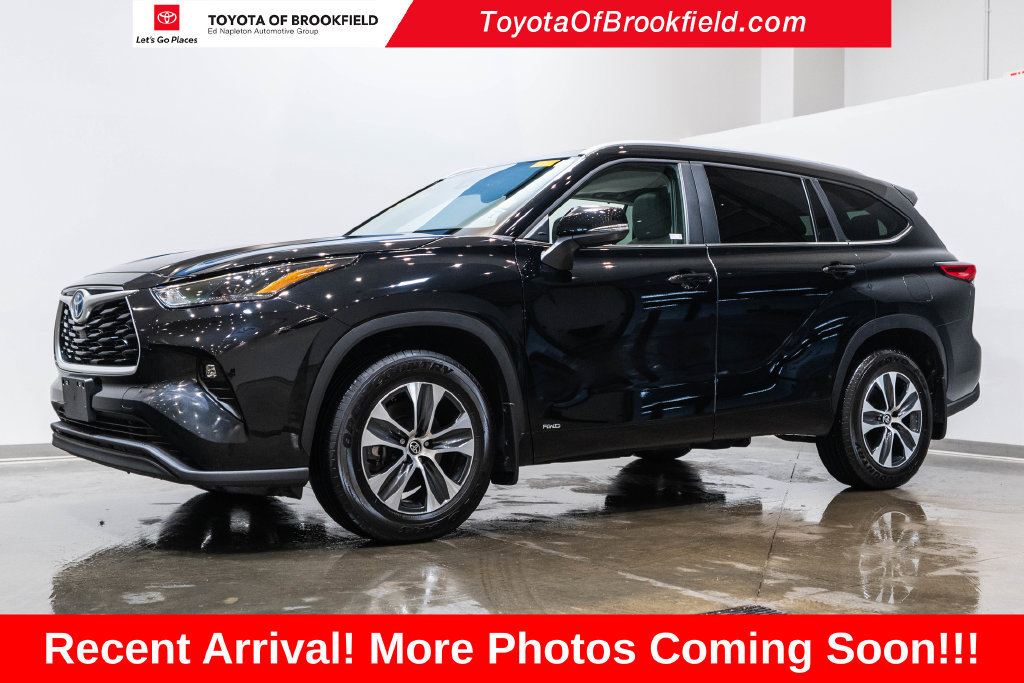 Used 2023 Toyota Highlander Hybrid XLE SUV