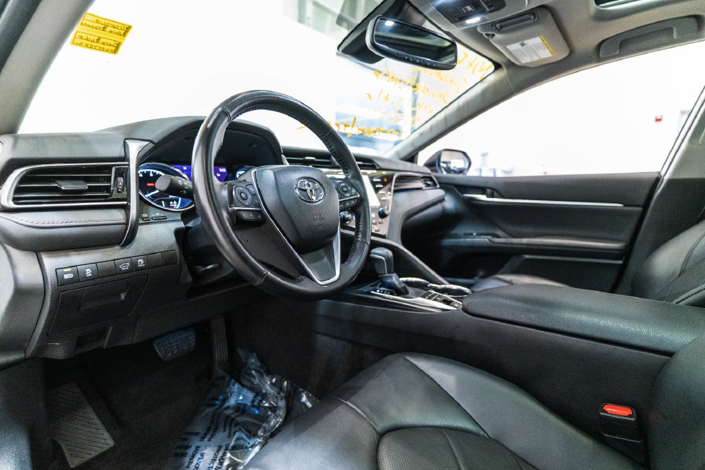 Used 2019 Toyota Camry XLE Sedan