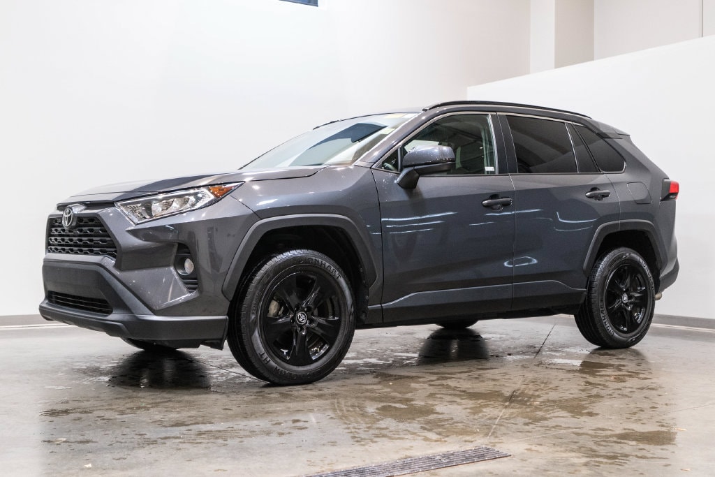Used 2021 Toyota RAV4 XLE SUV