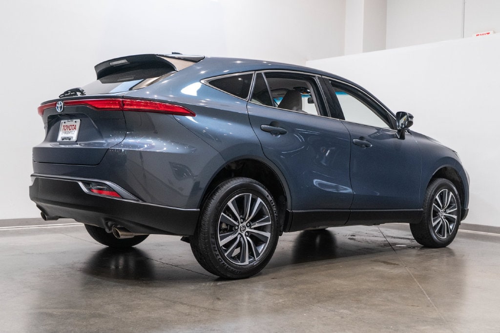 2024 Toyota Venza LE - Photo 9