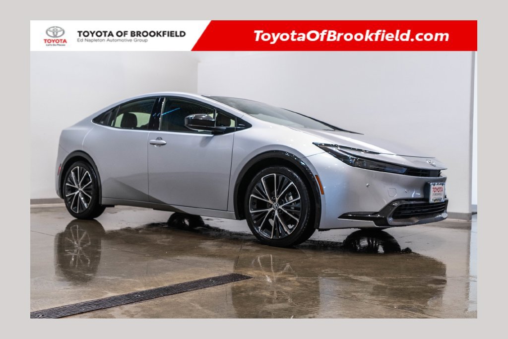 2025 Toyota Prius XLE Hatchback