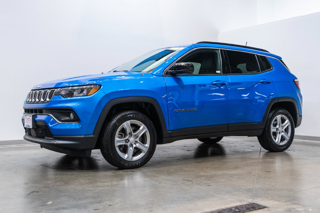 Used 2023 Jeep Compass Latitude SUV