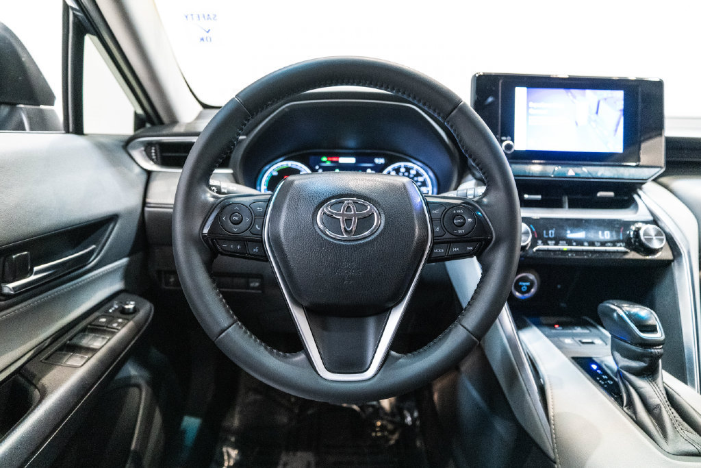 2024 Toyota Venza LE - Photo 16