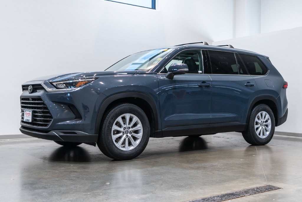 Used 2025 Toyota Grand Highlander Hybrid XLE SUV