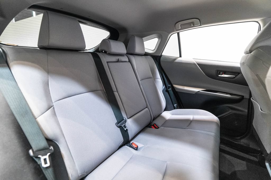 2024 Toyota Venza LE - Photo 30