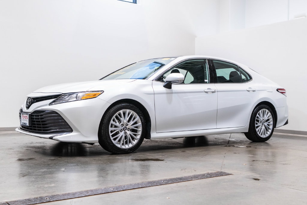 Used 2019 Toyota Camry XLE Sedan
