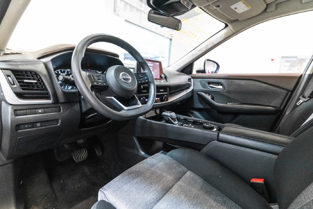 Used 2023 Nissan Rogue SV SUV