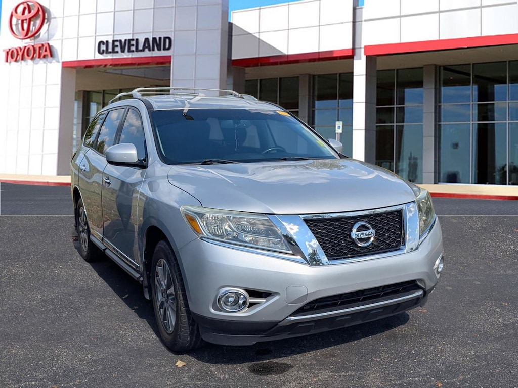 Used 2013 Nissan Pathfinder SL SUV