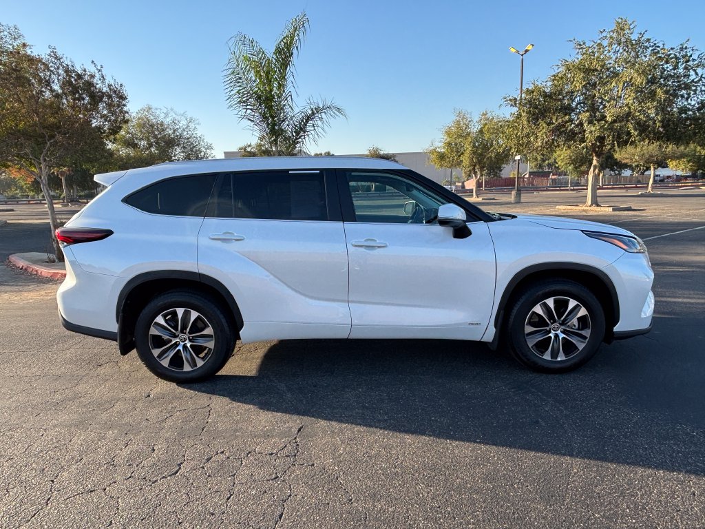Certified 2026 Toyota Highlander Hybrid XLE SUV