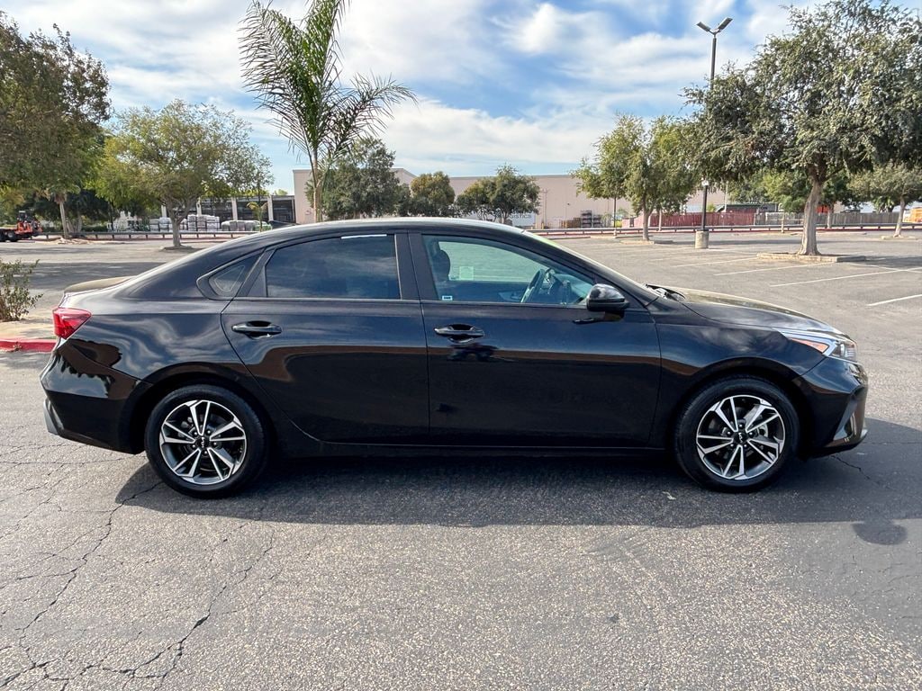 Used 2023 Kia Forte LXS Sedan