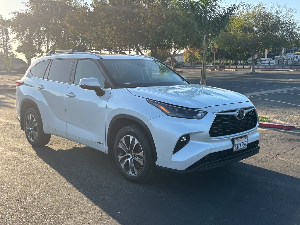 Used 2022 Toyota Highlander XLE SUV