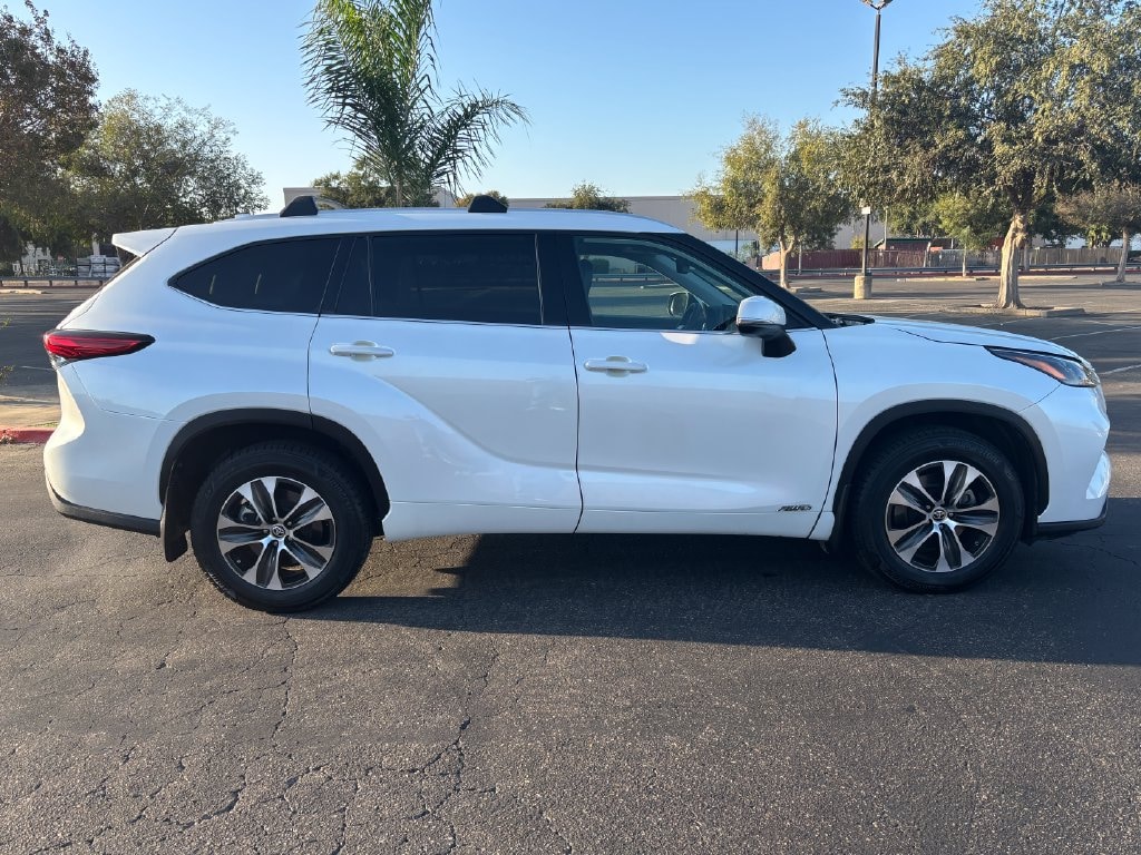 Used 2022 Toyota Highlander XLE SUV