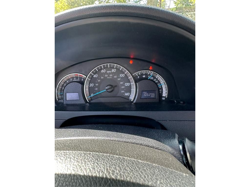 Used 2014 Toyota Camry SE Sedan