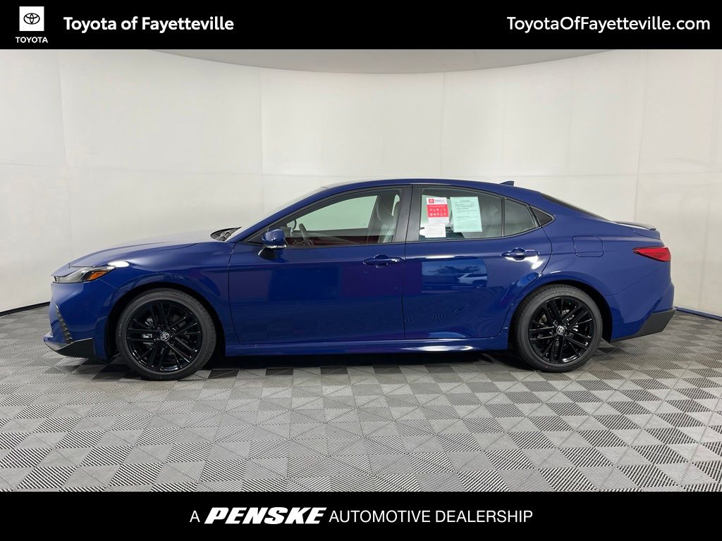 2026 Toyota Camry SE - Photo 10