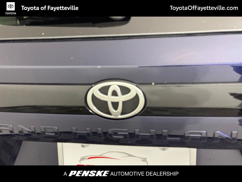 2025 Toyota Grand Highlander XLE - Photo 13