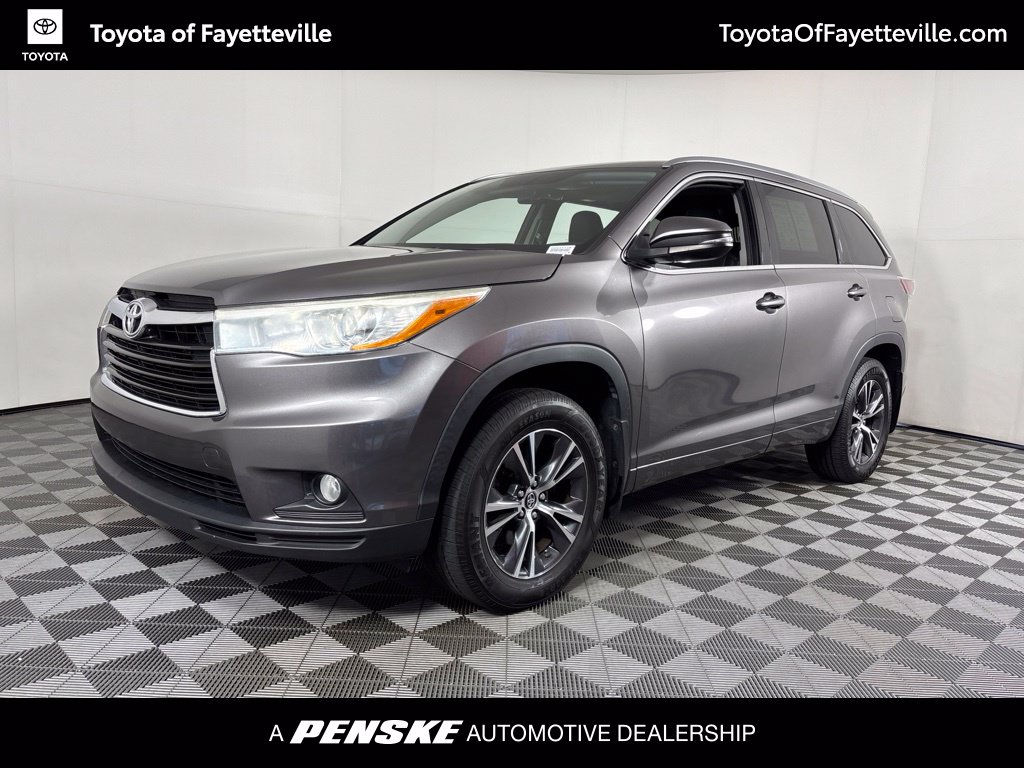 Used 2016 Toyota Highlander XLE V6 SUV