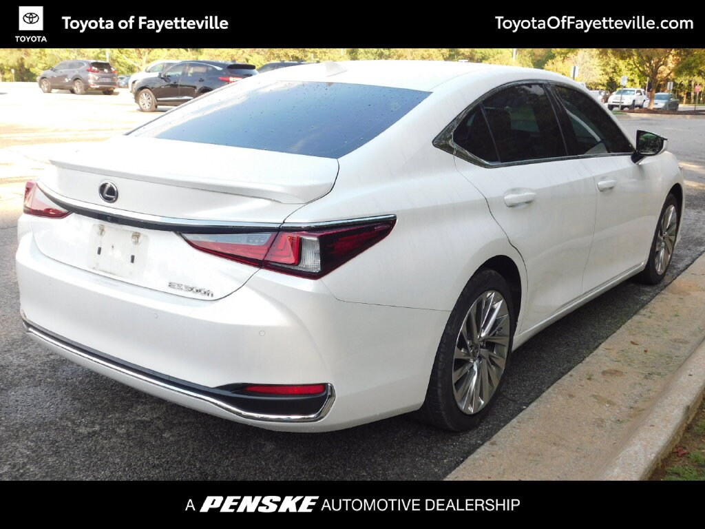 Used 2023 Lexus ES 300h 300h Luxury Sedan