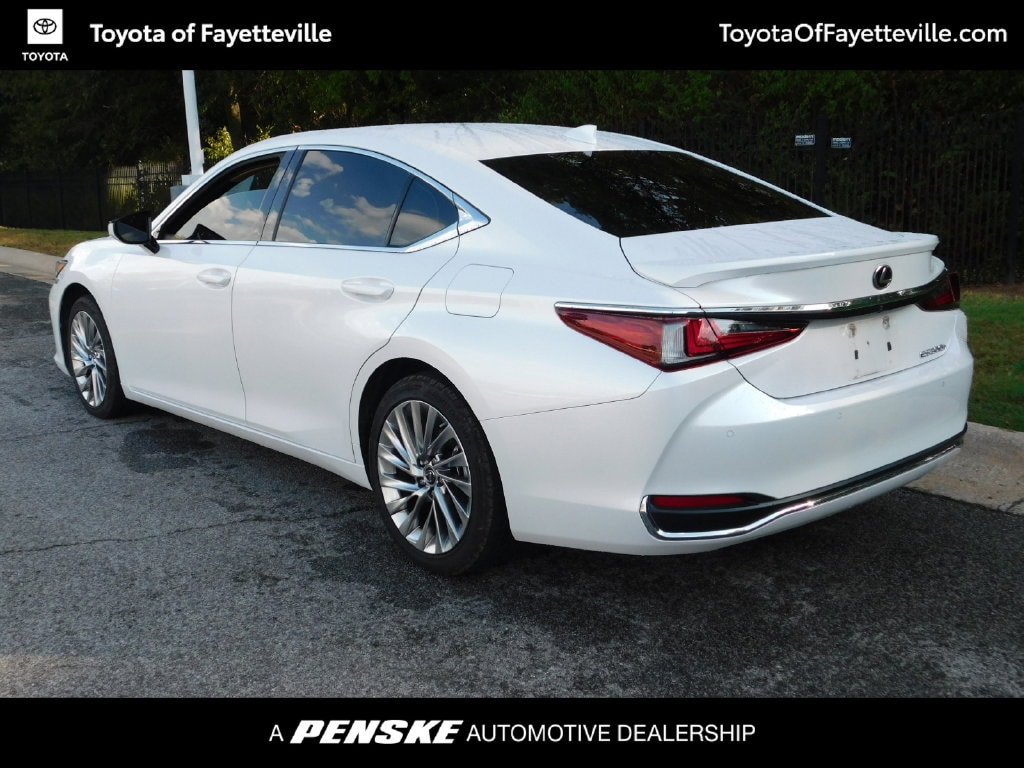 Used 2023 Lexus ES 300h 300h Luxury Sedan