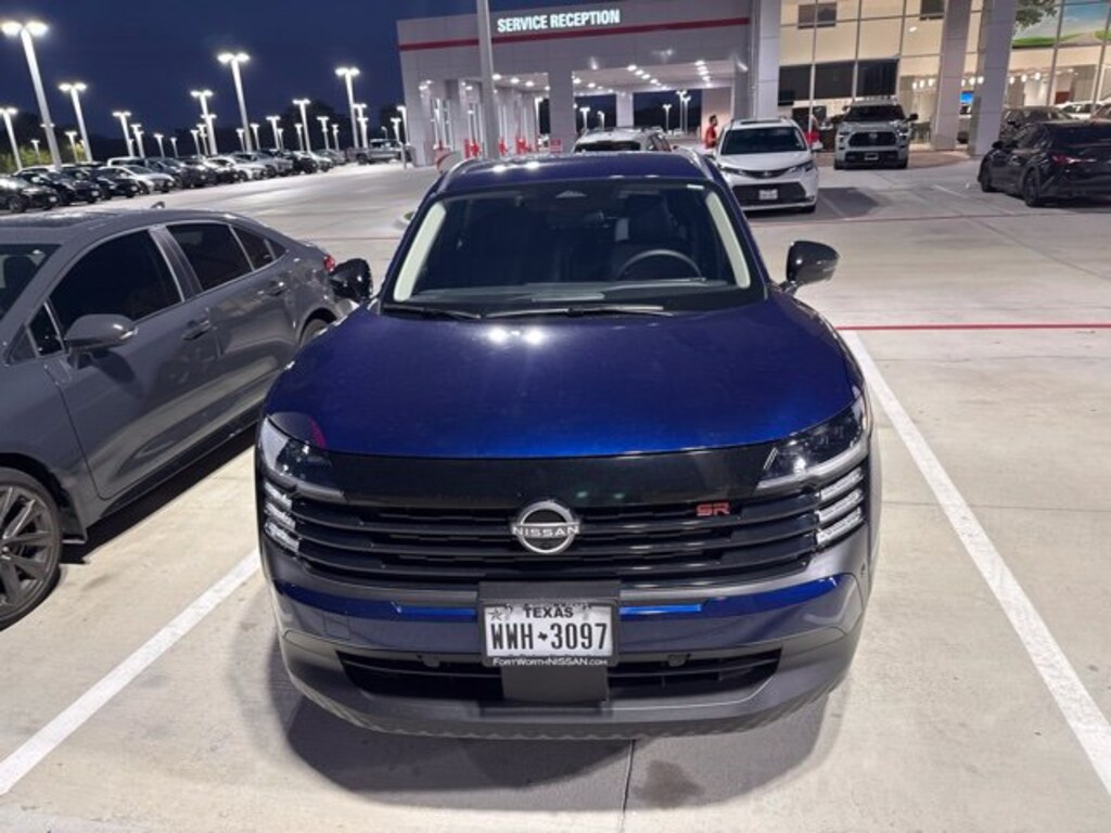 Used 2026 Nissan Kicks SR SUV