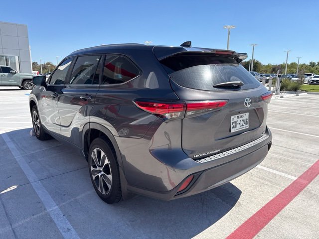 Used 2023 Toyota Highlander XLE SUV