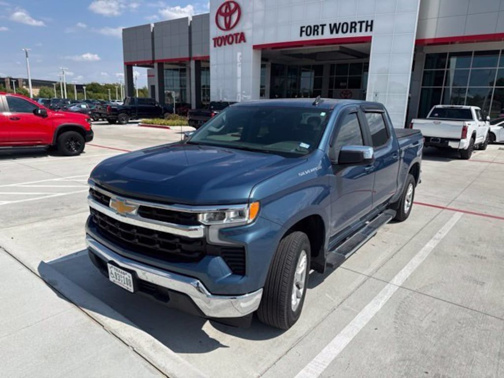 Used 2024 Chevrolet Silverado 1500 LT w/1LT Truck Crew Cab