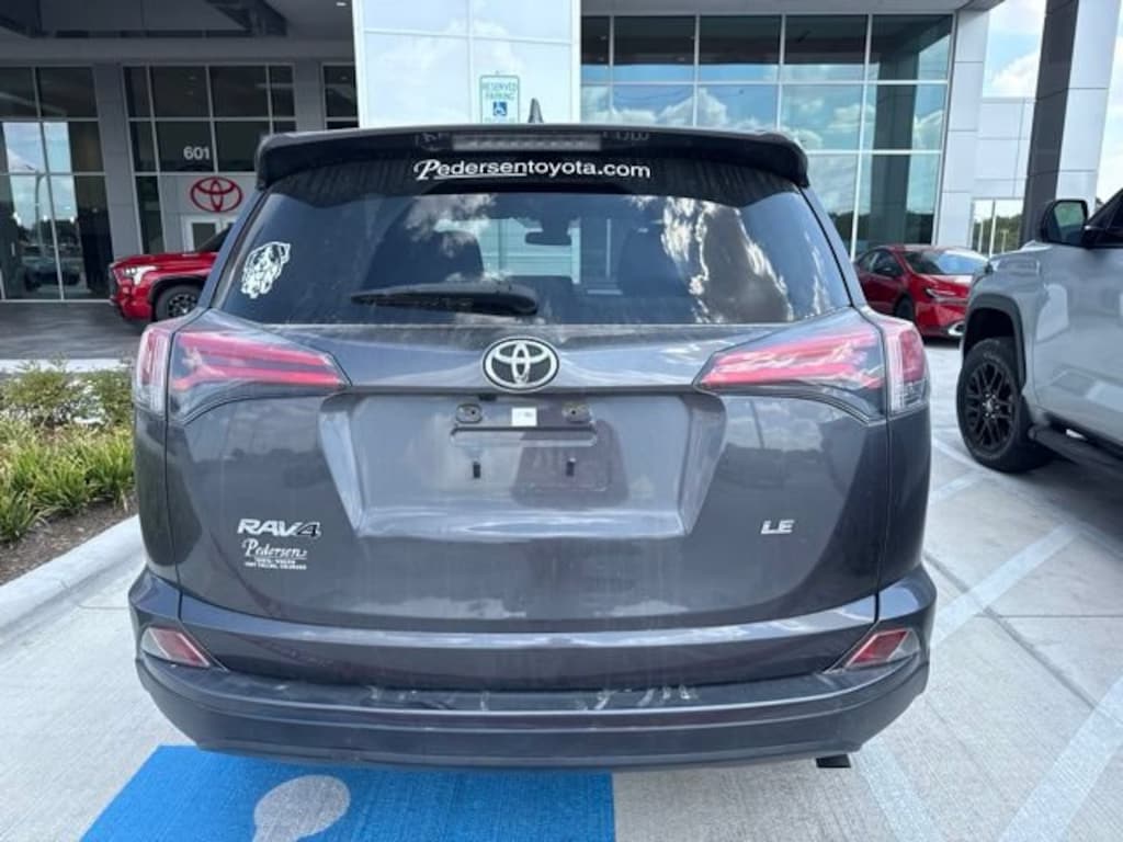 Used 2018 Toyota RAV4 LE SUV