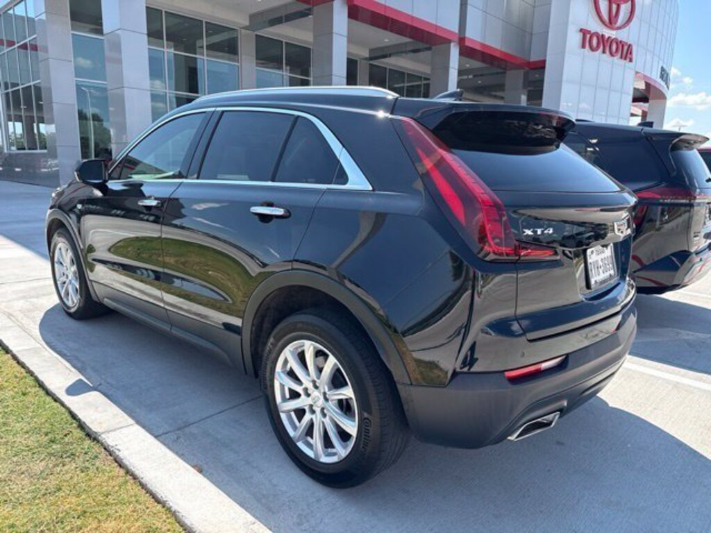 Used 2023 CADILLAC XT4 Luxury SUV