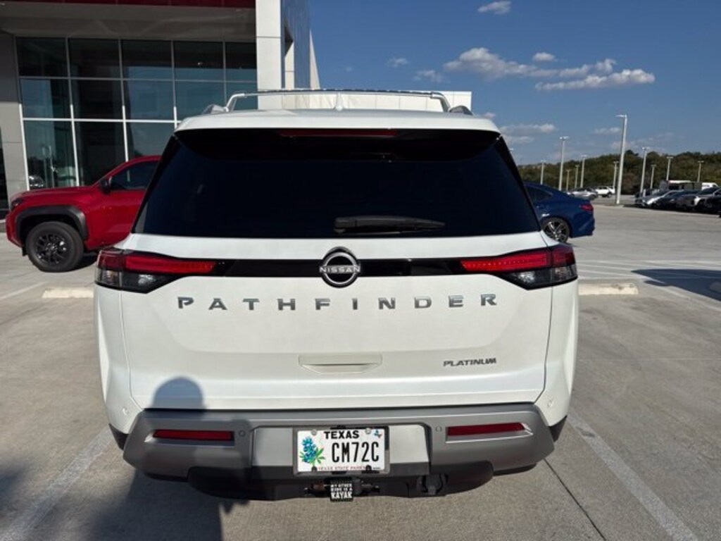 Used 2025 Nissan Pathfinder Platinum SUV