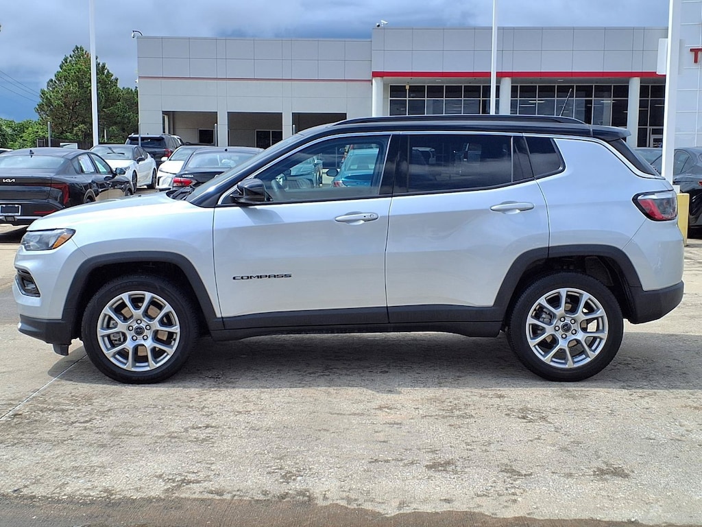 Used 2025 Jeep Compass Limited SUV