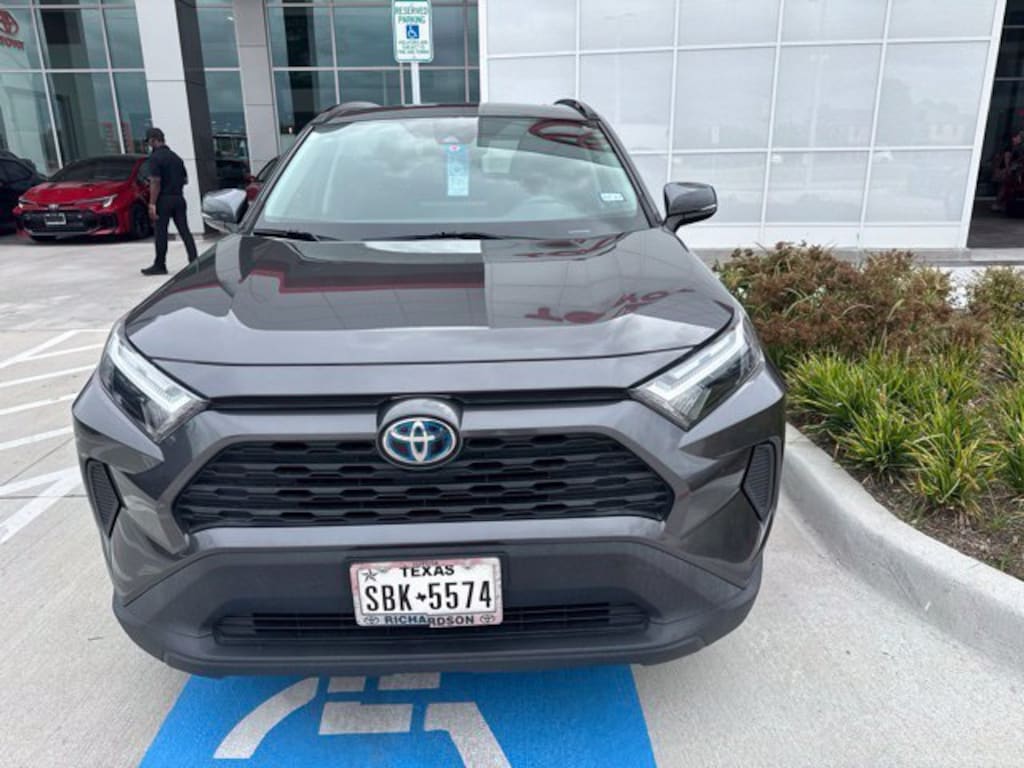 Used 2022 Toyota RAV4 Hybrid XLE SUV