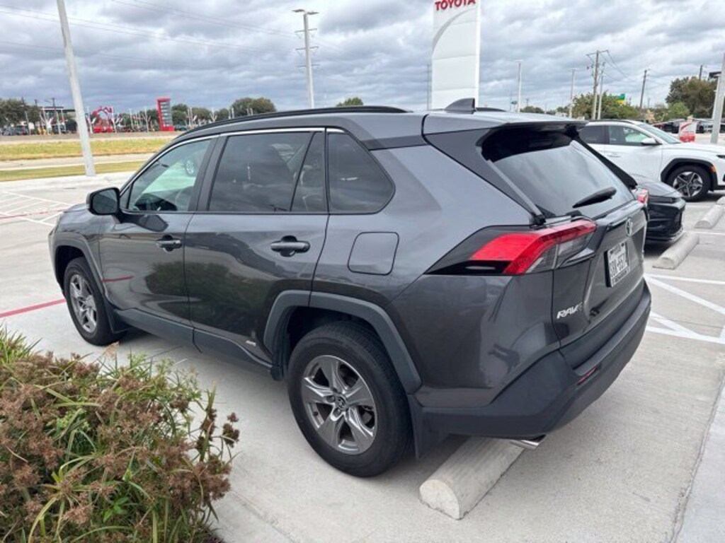 Used 2022 Toyota RAV4 Hybrid XLE SUV