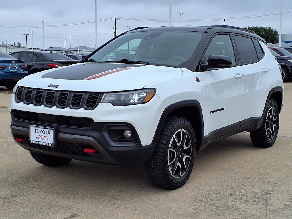 Used 2025 Jeep Compass Trailhawk SUV