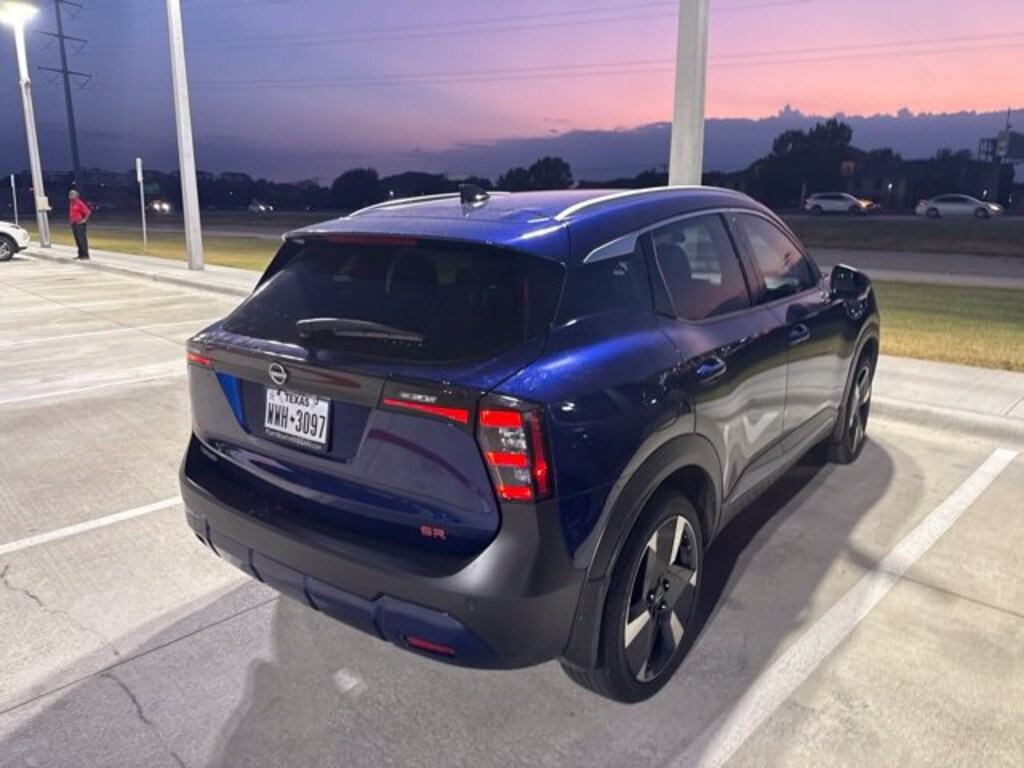 Used 2026 Nissan Kicks SR SUV