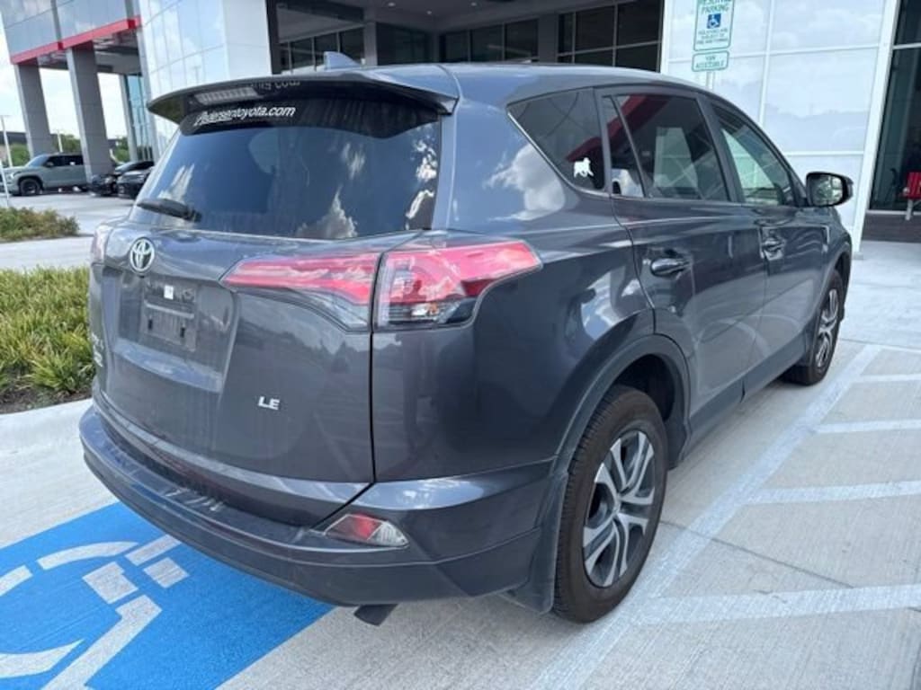 Used 2018 Toyota RAV4 LE SUV