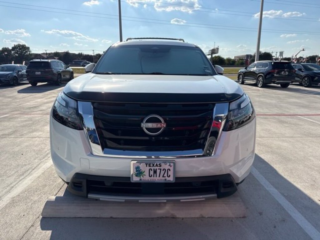 Used 2025 Nissan Pathfinder Platinum SUV