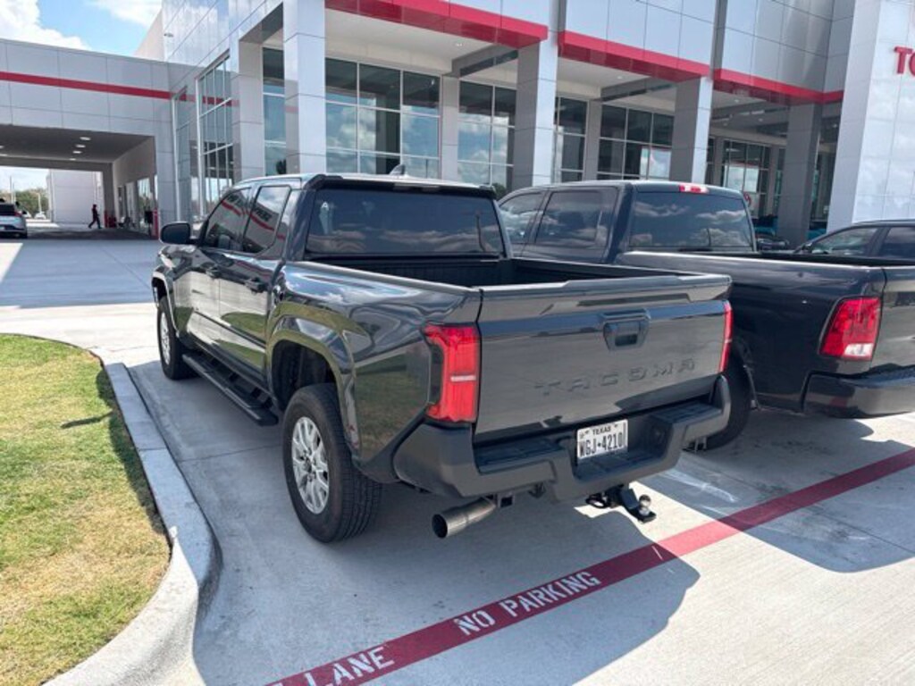 Used 2025 Toyota Tacoma SR Truck Double Cab