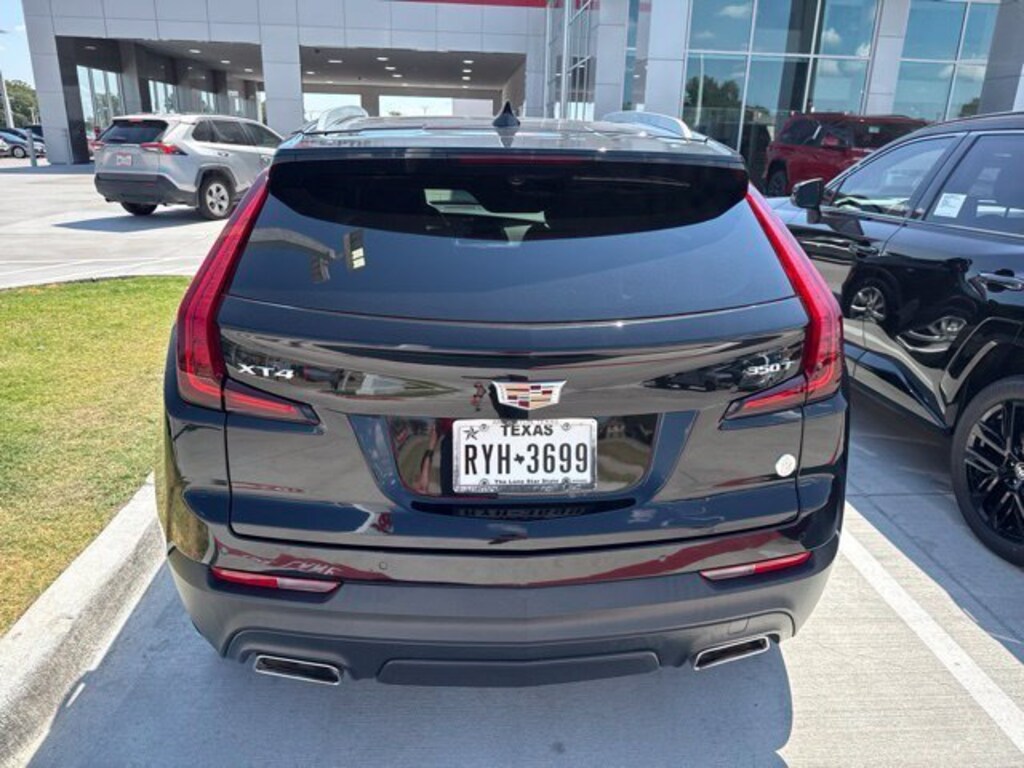 Used 2023 CADILLAC XT4 Luxury SUV